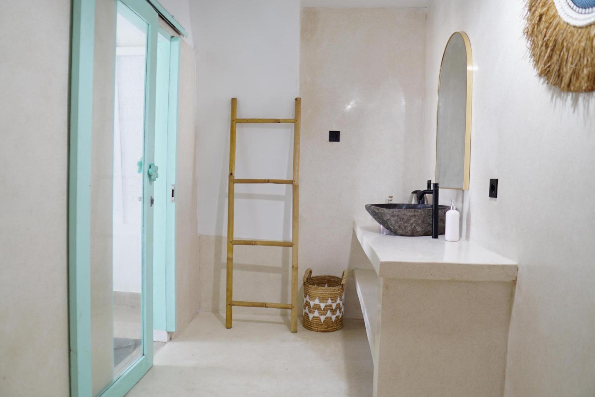 Playa Bonita Hotel & Beach Club Гили Еър Екстериор снимка